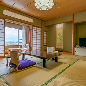 Japanese-Style Room